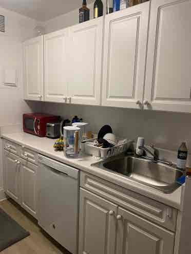 ✨Affordable Room in Midtown South✨
