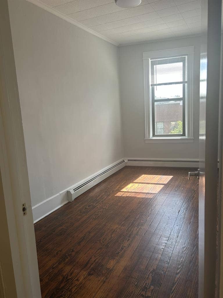 Room in Ridgewood