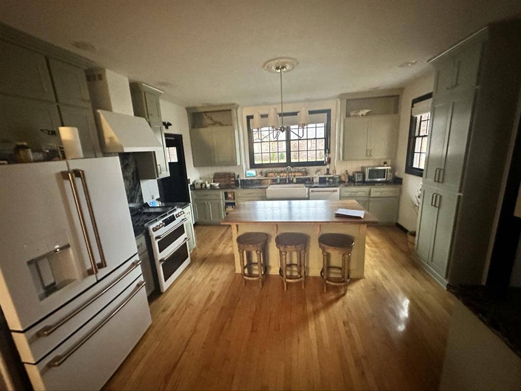 Room for rent in South Springfield!