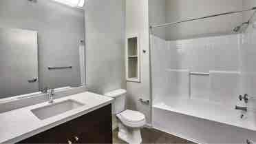 Spacious room w/walk in closet