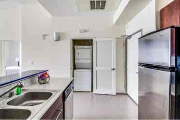 Spacious room w/walk in closet