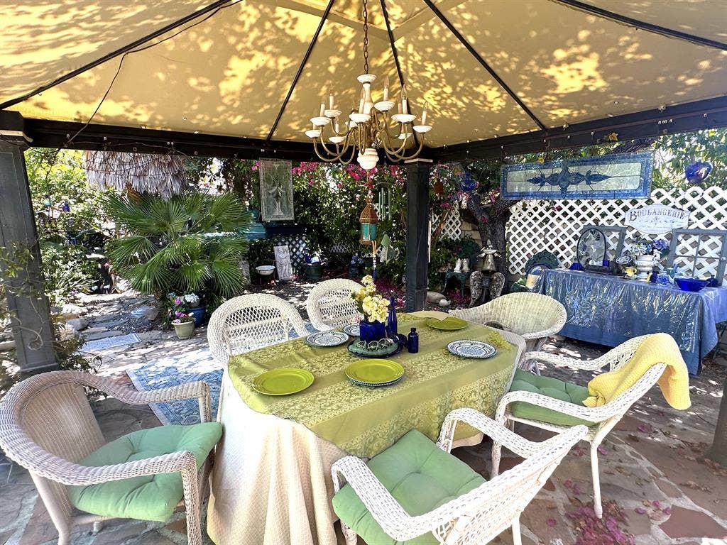 Beautiful House to share