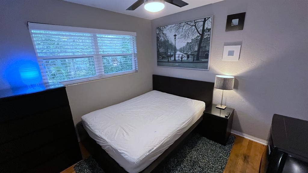 Furnished Room everything included