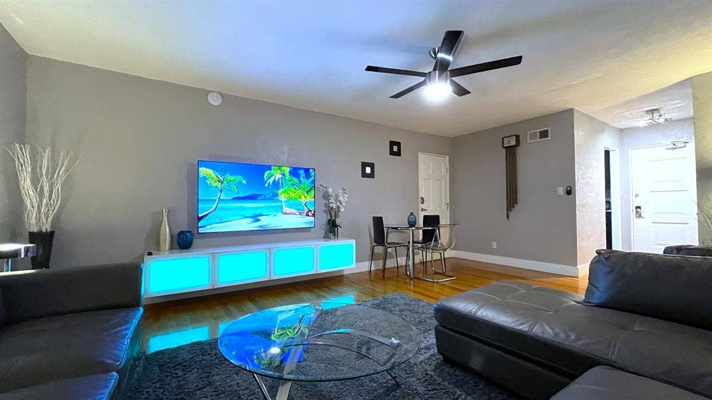 Furnished Room everything included