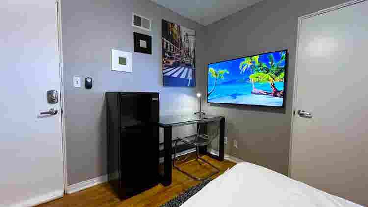 Furnished Room everything included