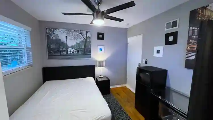 Furnished Room everything included