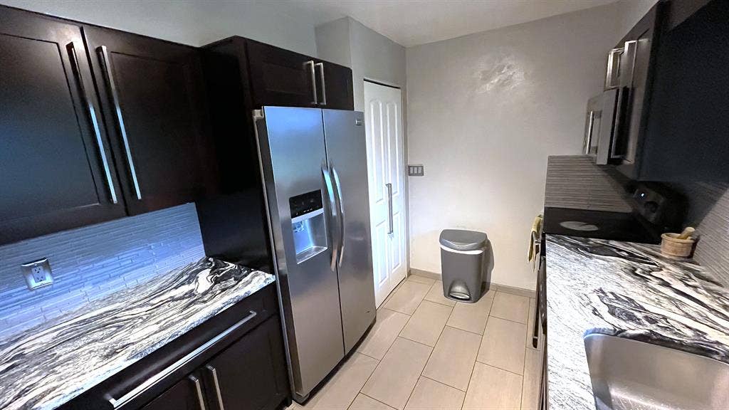 Furnished Room everything included