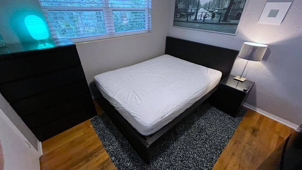 Furnished Room everything included