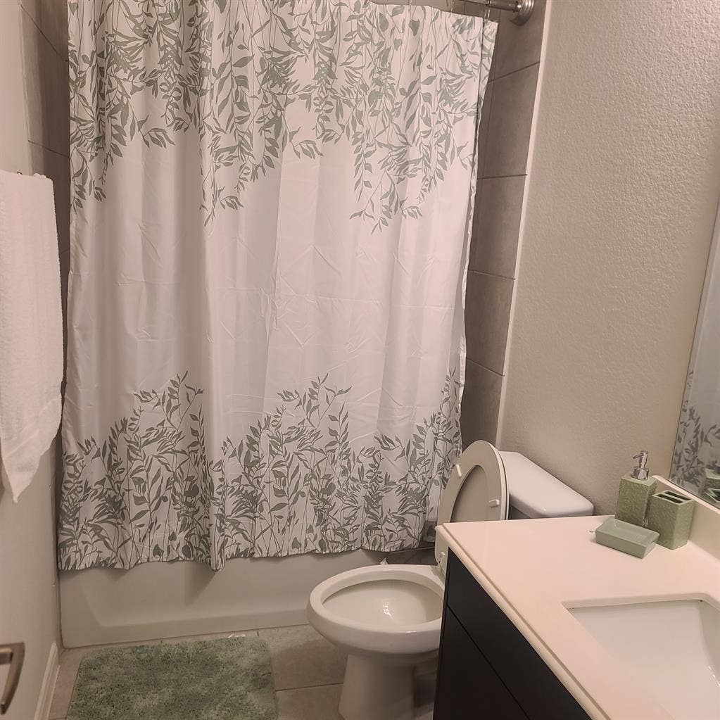 Furnished(or not) room/private bath
