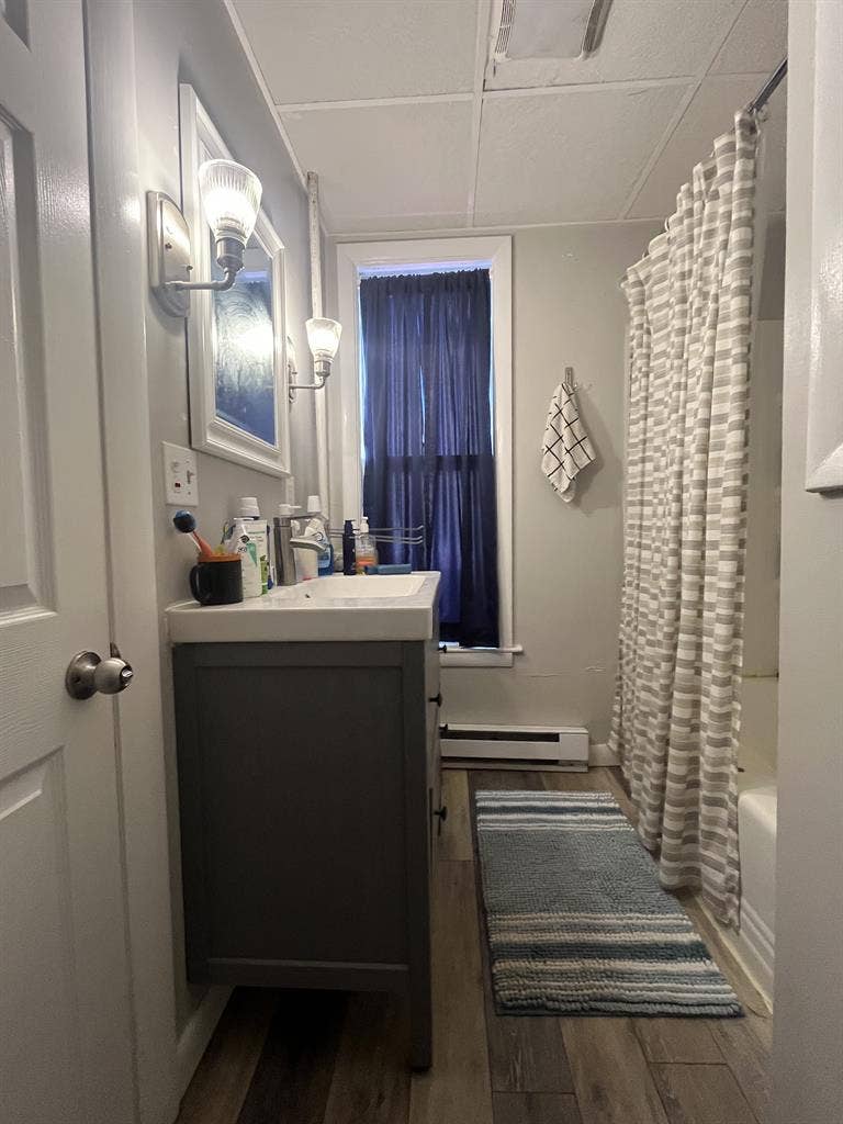 Room for Rent: Near UMass/WPI