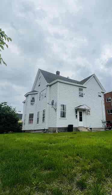 Room for Rent: Near UMass/WPI