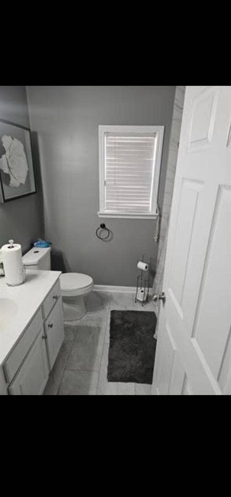 Furnished room with one resident