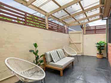 Space; All Bills; Furnished; Beach