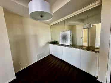 Private BD & BTH in Penthouse
