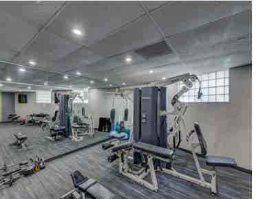 Private BD & BTH in Penthouse