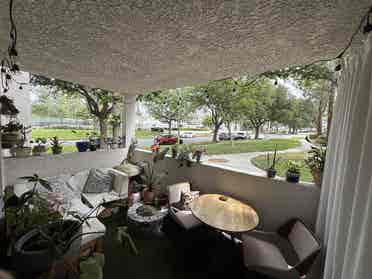 ba SUBLET Calabasas