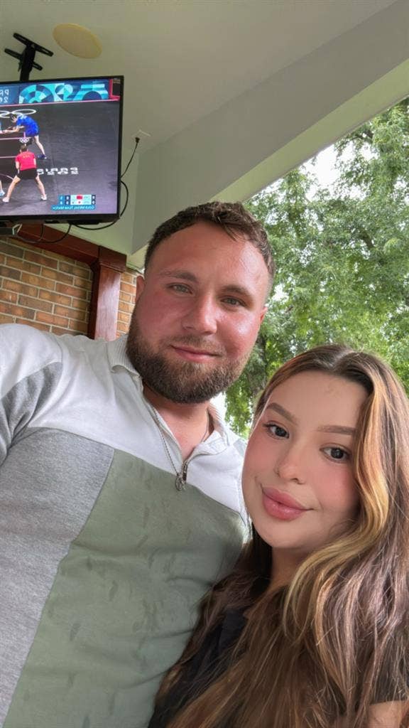 Looking for a female roommate