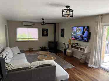 Quiet home in NE Heights