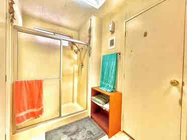 South West Chandler Room for Rent!