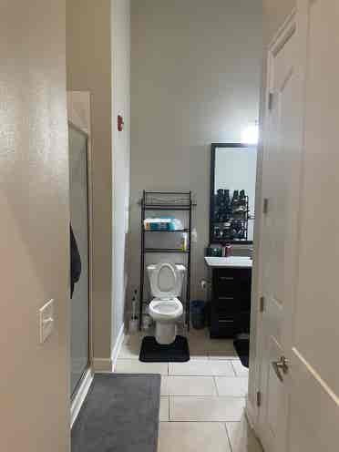 Looking for female roommate