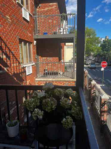 Summer room available Jul-Aug