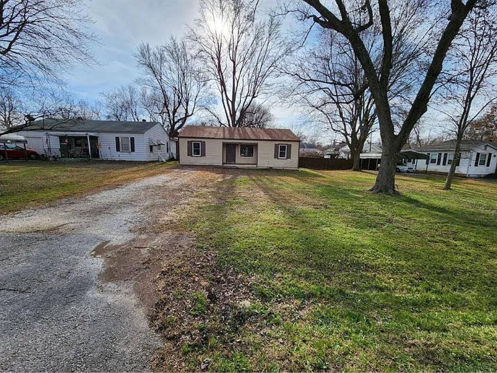 Long term tenant - quiet home