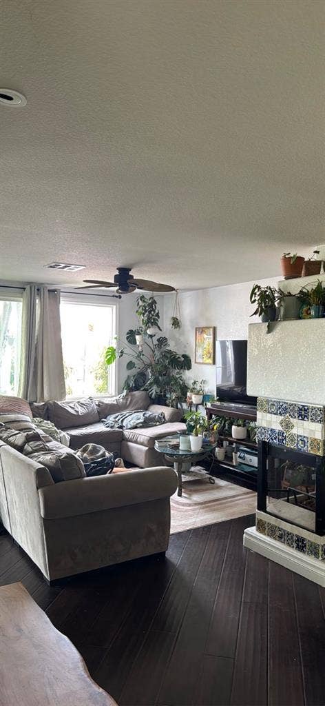 Bedroom For Rent