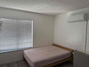 Furnished utilities are included