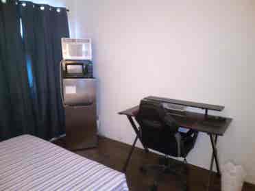 Anaheim furnished room/private bath