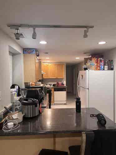 Looking for a roommate in Wrigley!