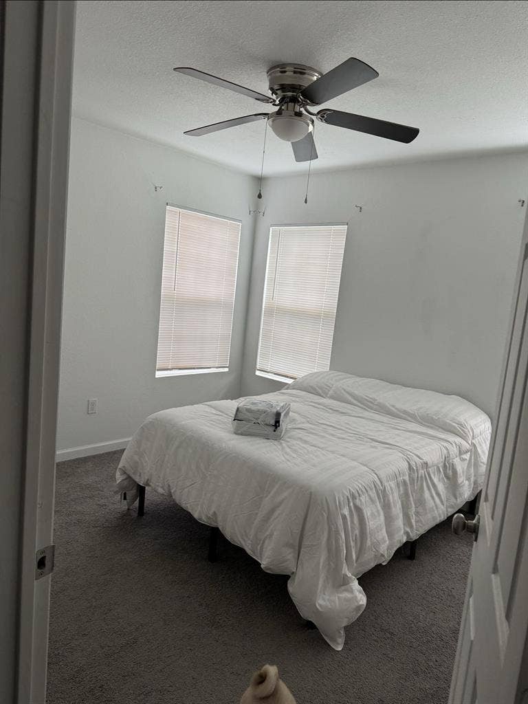 Room for rent in Beacon Hill