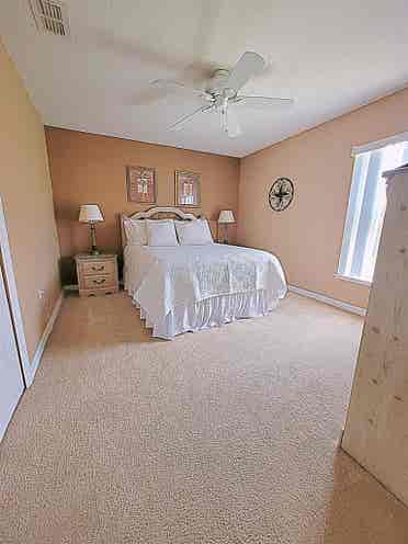 Stunning bedroon / all utilities