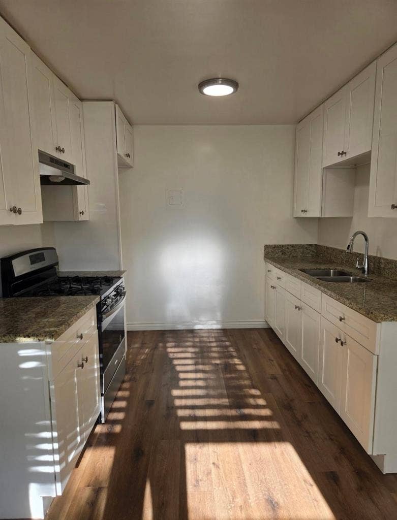 Montrose Spacious 1 Bdrm. For Rent