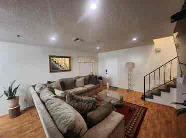 Montrose Spacious 1 Bdrm. For Rent