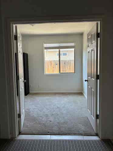 2 rooms available July 1st!