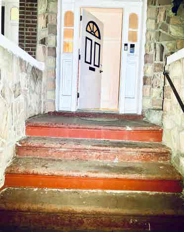 Renovated 4 Bedroom Apartment