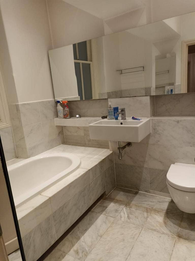 Spacious Comfy Single Room