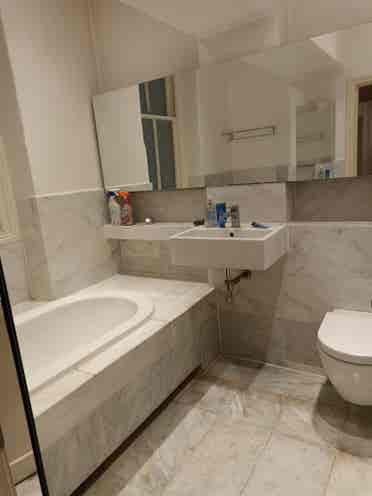 Spacious Comfy Single Room