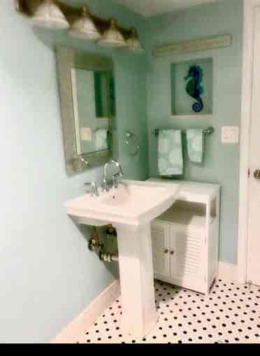 Spacious Room  Waterfront Condo