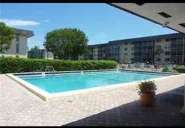 Spacious Room  Waterfront Condo