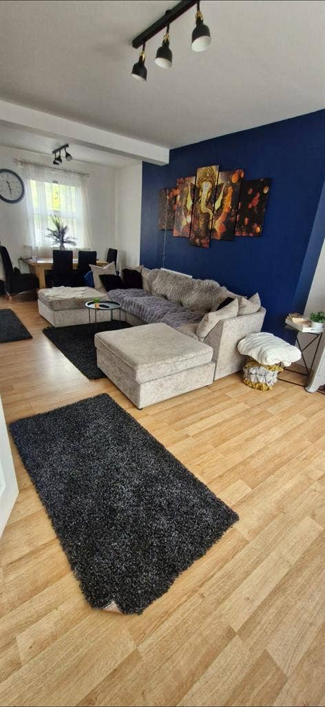 Room to rent in a quiet property