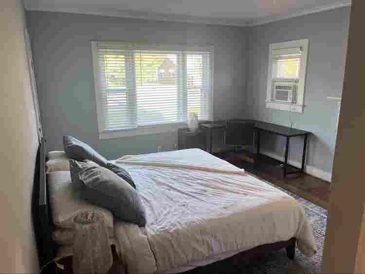 Private room with en-suite bathroom