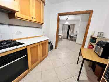 St Julians Room for rent