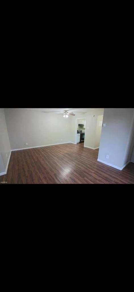 Room for rent!
Move in asap!
