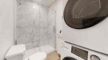 Summer sublet Plateau!