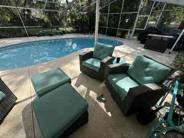 2 Rooms available - Roommates