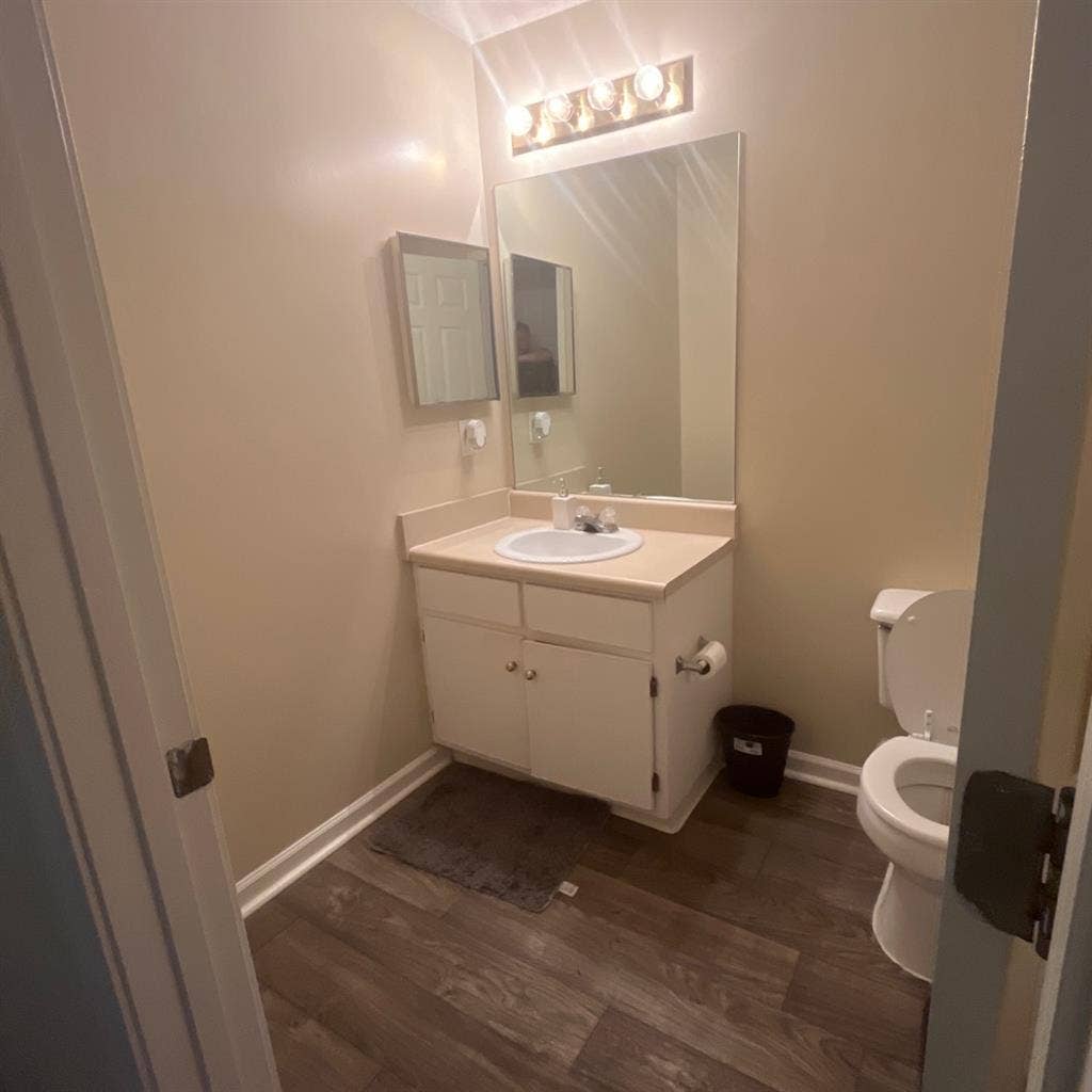 Spacious private bedroomm