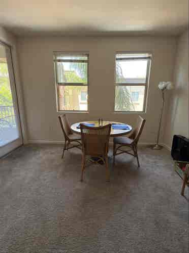 Private room, top floor corner unit