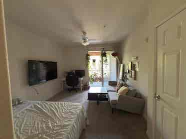 Private room, top floor corner unit