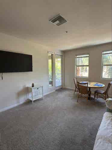 Private room, top floor corner unit